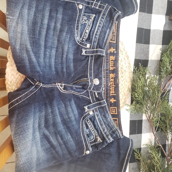 Rock Revival Capri Cropped Womens - Picture 2 of 6